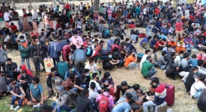 भारतबाट फर्किएकालाई नेपाल छिर्न आज अन्तिम मौका, १४ दिन अनिवार्य क्वारेन्टाइनमा बस्नै पर्ने भारतबाट फर्किएकालाई नेपाल छिर्न आज अन्तिम मौका, १४ दिन अनिवार्य क्वारेन्टाइनमा बस्नै पर्ने