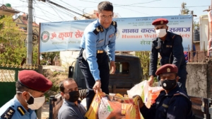 महानगरीय प्रहरी कार्यालयको बिशेष पहलमा अत्यावश्यक खाद्य सामाग्री निशुल्क खाद्य सामग्री वितरण महानगरीय प्रहरी कार्यालयको बिशेष पहलमा अत्यावश्यक खाद्य सामाग्री निशुल्क खाद्य सामग्री वितरण