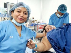 नेपालमा १ सय ६८ किलो तौलकी महिलाले जन्माइन स्वास्थ शिशु