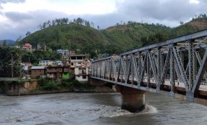 सिन्धुलीमा खानेपानी को समस्या, धमिलो पानी पीउन बाध्य सिन्धुलीमा खानेपानी को समस्या, धमिलो पानी पीउन बाध्य