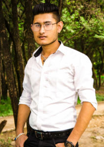 मोडलिङ क्षेत्रका उदयीमान आशा लाग्दा मोडल सुबास थापा