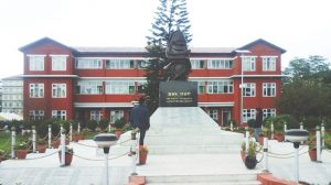 प्रहरी मुख्यलय हेडक्वार्टर नक्सालबाटै प्रश्नपत्र बाहिरिएपछि खैलाबैला