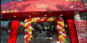 भ्याली एक्सप्रेसको छैठौं शाखा चावहिल के एल टावरमा भ्याली एक्सप्रेसको छैठौं शाखा चावहिल के एल टावरमा