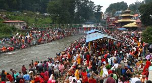 आज कुसेऔंसी, आफ्ना पिताप्रति सम्मान भक्ति प्रकट गर्दै बुबाको मुख हेरेर मनाइँदै