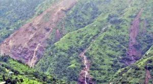 दोलखामा पहिरो जाँदा ४ जना वेपत्ता दोलखामा पहिरो जाँदा ४ जना वेपत्ता