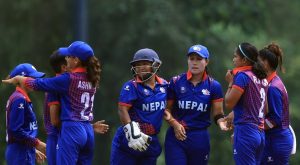 थाईल्यान्डविरुद्ध टस जितेर पहिला बलिङ गर्दै नेपाल थाईल्यान्डविरुद्ध टस जितेर पहिला बलिङ गर्दै नेपाल