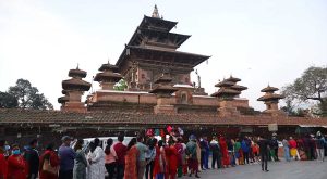 महानवमीको दिनमात्र खुल्ने हनुमानढोका दरबार क्षेत्रमा रहेको तलेजु भवानीको मन्दिरमा दर्शनार्थीको घुइँचो
