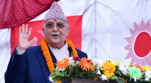 धनकुटाको लेगुवामा ओलीलाई हाने एक व्यक्तिले थप्पड