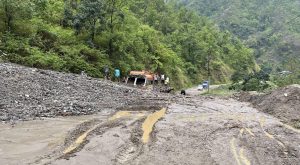 खुर्कोट-घुर्मी सडकखण्ड आज बिहानदेखि अवरुद्ध