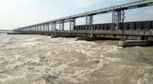 निरन्तर वर्षा भएसँगै कोसी ब्यारेजका सबै ढोकाहरु खोलिए निरन्तर वर्षा भएसँगै कोसी ब्यारेजका सबै ढोकाहरु खोलिए