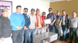 दुर्गा सुनुवारलाई लोकतन्त्रवादी सुनुवार संघ परिवारको बधाई तथा शुभ-कामना