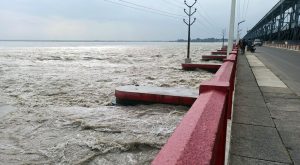 सप्तकोशीमा पानीको बहाव बढेपछि २८ ढोका खोलियो