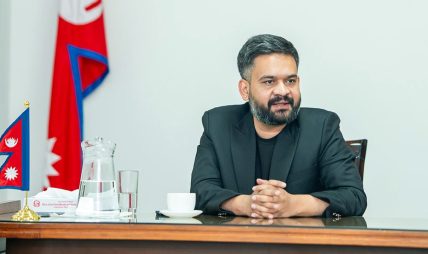 विदेशी राजदूतसँग भेट्दै प्रधानमन्त्री बालेन्द्र शाह